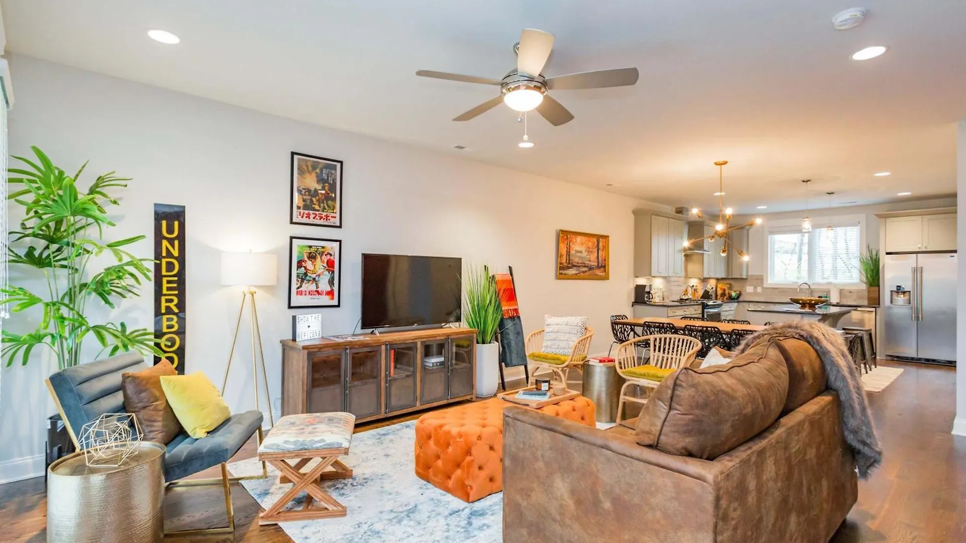2 Chic Townhomes Near Geodis Sleeps 22 Nashville United States